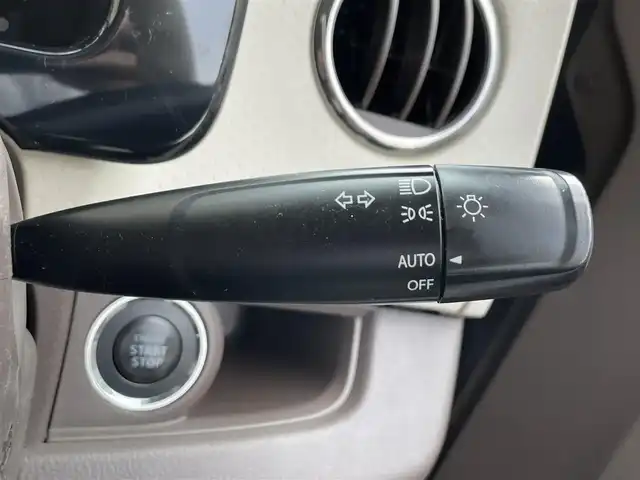 スズキ ＭＲワゴン Wit XS 滋賀県 2014(平26)年 6.7万km ミステリアスバイオレットパール 禁煙車/社外ナビ/（CD/USB/地デジTV）/合皮シート/シートリフター/革巻きステアリング/ステアリングリモコン/HIDヘッドライト/フォグランプ/オートヘッドライト/純正アルミホイール/社外フロアマット/ドアバイザー/アイドリングストップ/スマートキー/プッシュスタート