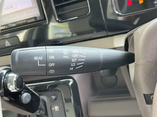 スズキ ＭＲワゴン Wit XS 滋賀県 2014(平26)年 6.7万km ミステリアスバイオレットパール 禁煙車/社外ナビ/（CD/USB/地デジTV）/合皮シート/シートリフター/革巻きステアリング/ステアリングリモコン/HIDヘッドライト/フォグランプ/オートヘッドライト/純正アルミホイール/社外フロアマット/ドアバイザー/アイドリングストップ/スマートキー/プッシュスタート