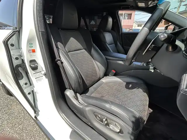 レクサス ＬＳ 500h Fスポーツ 福岡県 2018(平30)年 5.9万km ホワイトノーヴァガラスフレーク TRDエアロ(フロント)/ムーンルーフ/12.3インチメーカーナビ/　(AM/FM/CD/DVD/Bluetooth/Miracast/フルセグTV)/パノラミックビューモニター/バックカメラ/デジタルインナーミラー/レクサスセーフティシステム+A/・プリクラッシュセーフティ/・フロントクロストラフィックアラート/・レーントレーシングアシスト/・アダプティブハイビームシステム/・ロードサインアシスト/・レーダークルーズコントロール/・先行車発進告知/・ドライバー異常時停車支援システム/ブラインドスポットモニター/パワートランクリッド/ヘッドアップディスプレイ/パドルシフト/純正20インチアルミホイール/黒色レザーシート/メモリー付きパワーシート(全席)/シートヒーター/ベンチレーション(全席)/電動リヤサンシェード/ビルトインETC2.0/スペアキー×1/カードキー×1/保証書/取扱説明書/ナビ取扱説明書