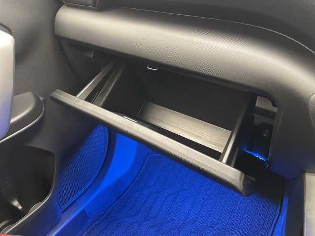 トヨタ ライズ Z 宮崎県 2021(令3)年 3.5万km ナチュラルベージュマイカM 禁煙車/トヨタセーフティセンス/社外9型メモリーナビ/（Bluetooth/CD/DVD/フルセグTV)/バックカメラ/純正LEDオートライト/純正LEDフォグ/純正17インチアルミ/純正フロアマット/前後ドライブレコーダー/アダプティブクルーズコントロール/プリクラッシュセーフティ/レーンディパーチャーアラート/クリアランスソナー/オートエアコン/オート電動格納ミラー/前席シートヒーター/ETC/スマートキー/プッシュエンジンスタート/オプションスペアタイヤ