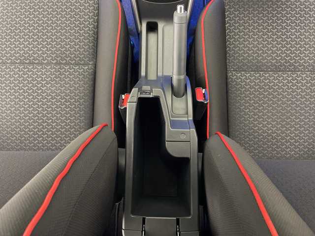 トヨタ ライズ Z 宮崎県 2021(令3)年 3.5万km ナチュラルベージュマイカM 禁煙車/トヨタセーフティセンス/社外9型メモリーナビ/（Bluetooth/CD/DVD/フルセグTV)/バックカメラ/純正LEDオートライト/純正LEDフォグ/純正17インチアルミ/純正フロアマット/前後ドライブレコーダー/アダプティブクルーズコントロール/プリクラッシュセーフティ/レーンディパーチャーアラート/クリアランスソナー/オートエアコン/オート電動格納ミラー/前席シートヒーター/ETC/スマートキー/プッシュエンジンスタート/オプションスペアタイヤ