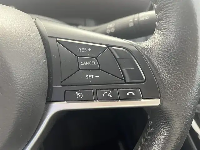 日産 セレナ e－パワー ハイウェイスター G 大阪府 2020(令2)年 4.7万km ダイヤモンドブラック 衝突軽減ブレーキ/　・車線逸脱警報　LDW/　・後側方車両検知警報　BSW/　・後側方衝突防止支援システム　BSI/　。標識認識機能/　・クリアランスソナー/　・ふらつき警報/純正10インチナビ/　Bluetooth/CD/DVD/フルセグ/インテリジェントアラウンドビューモニター/バックカメラ/デジタルインナーミラー/ハンズフリーオートスライドドア/両側パワースライドドア/ブラインドスポットミニター　BSM/クルーズコントロール/LEDオートライト/フォグランプ/スマートキー/ETC2.0/ドアバイザー/純正フロアマット/室内カーテン