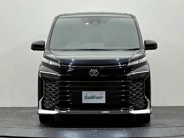 トヨタ ヴォクシー S－Z 愛媛県 2022(令4)年 2.5万km グリッターブラックガラスフレーク トヨタセーフティセンス　LDA　PCS　PDA　RCD　PKSB　RSA　レーダークルーズコントロール　純正10型ディスプレイオーディオ　ナビ　フルセグ　CD　DVD　AppleCarPlay　androidauto　全周囲カメラ　両側パワスラ　ハーフレザーシート　シートヒーター　ステアリングリモコン　ETC2.0