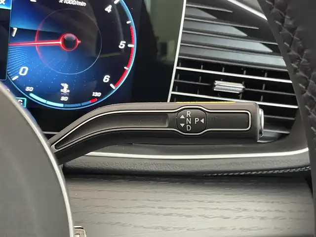 メルセデス・ベンツ Ｍ・ベンツ ＧＬＥ４００ｄ 4MATIC クーペ スポーツ 埼玉県 2023(令5)年 2.6万km ダイヤモンドホワイト パノラミックスライディングルーフ　12.3インチナビ　Burmesterサウンド　HUD　BSM　LEDライト　黒革　シートヒーター　ベンチレーション　メモリシート　純正ドラレコ　ETC　地デジTV
