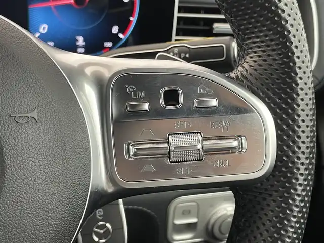 メルセデス・ベンツ Ｍ・ベンツ ＧＬＥ４００ｄ 4MATIC クーペ スポーツ 埼玉県 2023(令5)年 2.6万km ダイヤモンドホワイト パノラミックスライディングルーフ　12.3インチナビ　Burmesterサウンド　HUD　BSM　LEDライト　黒革　シートヒーター　ベンチレーション　メモリシート　純正ドラレコ　ETC　地デジTV
