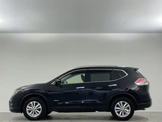 日産 エクストレイル ハイブリッド 20X エマージェンシーブレーキ 埼玉県 2015(平27)年 7.2万km ダイヤモンドブラック 純正ナビ　CD DVD BT　フルセグ　エマージェンシーブレーキ　ETC　バックカメラ　ドラレコ　LEDオートライト　コーナーセンサー　シートヒーター　合皮シート　スペアキー