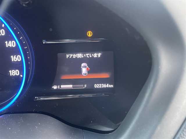 ホンダ ヴェゼル ハイブリッド X 神奈川県 2020(令2)年 2.3万km 黒