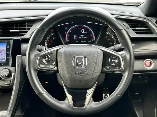 ホンダ シビック ハッチバック 島根県 2020(令2)年 6.4万km プラチナホワイトパール 登録時走行距離 63527Km/6速MT/純正SDナビ/フルセグTV/バックカメラ/シートヒーター/前席パワーシート/ハーフレザーシート/衝突軽減ブレーキ/レーンキープアシスト/禁煙車/オートマチックハイビーム/レーダークルーズコントロール/前後ドライブレコーダー/RAYS18インチAW/ETC2.0/LEDヘッドライト/スマートキー