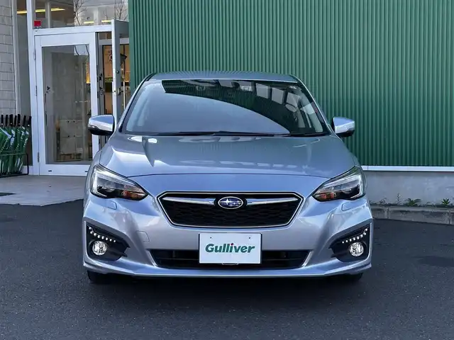 スバル インプレッサ スポーツ 2．0i－S アイサイト 宮城県 2017(平29)年 4.7万km アイスシルバーメタリック アドバンスドセイフティパッケージ/・リヤビークルディテクション/・ハイビームアシスト/＝＝＝/アイサイトVer.3/・全車速追従機能付クルーズコントロール/・プリクラッシュブレーキ/・アクティブレーンキープ/・AT誤発進/誤後進抑制制御/・ふらつき警報/・車線逸脱警報/・先行車発進お知らせ/・ステレオカメラ/純正8インチナビ（CN-LR820D）/・CD/DVD/・Bluetooth/・フルセグTV/バックカメラ/ETC/ドライブレコーダー/パワーシート/革巻きステアリング/ステアリングスイッチ/パドルシフト/電動パーキングブレーキ/ステアリング連動LEDヘッドランプ/ヘッドランプウォッシャー/フォグランプ/オートライト/スマートキー＆プッシュスター/電動格納ミラー/純正18インチAW/純正フロアマット/純正ラゲッジマット/ドアバイザー/トノカバー/W/サイド/カーテン/ニーエアバッグ