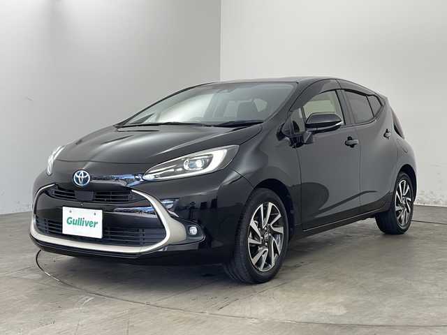 トヨタ アクア Z 兵庫県 2022(令4)年 3.5万km ブラックマイカ ・純正10.5インチナビ（TV/BT/USB/Miracast)/・アラウンドビューモニター/・AC１００V充電/・プリクラッシュセーフティ/・オートマチックハイビーム/・クリアランスソナー/・レーダークルーズコントロール/・ブラインドスポットモニター/・ロードサインアシスト/・パーキングサポートブレーキ/・リヤクロストラフィックアラート/・LEDヘッドライト/・ビルトインETC/・純正16インチAW/・ヘッドライトレベライザー/・プッシュスタート/・ステアリングリモコン