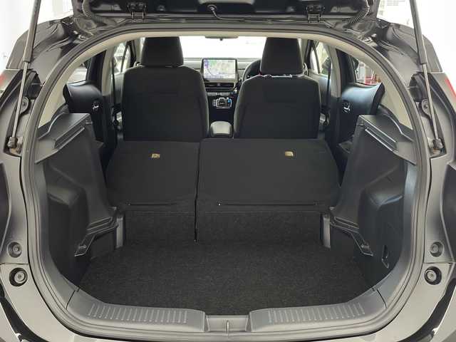 トヨタ アクア Z 兵庫県 2022(令4)年 3.5万km ブラックマイカ ・純正10.5インチナビ（TV/BT/USB/Miracast)/・アラウンドビューモニター/・AC１００V充電/・プリクラッシュセーフティ/・オートマチックハイビーム/・クリアランスソナー/・レーダークルーズコントロール/・ブラインドスポットモニター/・ロードサインアシスト/・パーキングサポートブレーキ/・リヤクロストラフィックアラート/・LEDヘッドライト/・ビルトインETC/・純正16インチAW/・ヘッドライトレベライザー/・プッシュスタート/・ステアリングリモコン