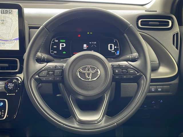 トヨタ アクア Z 兵庫県 2022(令4)年 3.5万km ブラックマイカ ・純正10.5インチナビ（TV/BT/USB/Miracast)/・アラウンドビューモニター/・AC１００V充電/・プリクラッシュセーフティ/・オートマチックハイビーム/・クリアランスソナー/・レーダークルーズコントロール/・ブラインドスポットモニター/・ロードサインアシスト/・パーキングサポートブレーキ/・リヤクロストラフィックアラート/・LEDヘッドライト/・ビルトインETC/・純正16インチAW/・ヘッドライトレベライザー/・プッシュスタート/・ステアリングリモコン