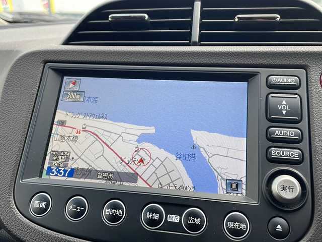 ホンダ フィット シャトル ハイブリッド ナビプレミアムセレ 島根県 2012(平24)年 5.6万km プレミアムホワイトパール 純正HDDナビゲーション/フルセグ/バックカメラ/クルーズコントロール/ハーフレザーシート/ビルトインETC/AUTOライト/電動格納ミラー/ウィンカーミラー