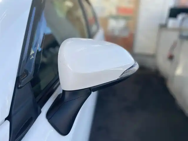 トヨタ カローラ アクシオ EX 愛知県 2024(令6)年 1万km スーパーホワイトⅡ /当店買取/1オーナー/禁煙//純正ナビNMZK-W73D//フルセグTV/CD/DVD/SD/ipod/Bluetooth//カーテンエアバック//LEDヘッド/AHB/Aライト//PCS/LDA/TVキャンセラー/typeC//Aストップ/純正フロアマット/ドアバイザー//保証書/取説/ナビ取説/スペアキー//スマートドアロックキー