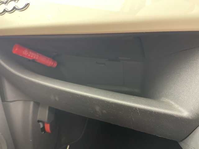 フィアット ５００ 1．2 ポップ 愛知県 2014(平26)年 3.4万km ボサノバホワイト Carrozzeriaポータブルナビ/横滑り防止機能/電動ミラー/フォグランプ/純正フロアマット/パワーステアリング