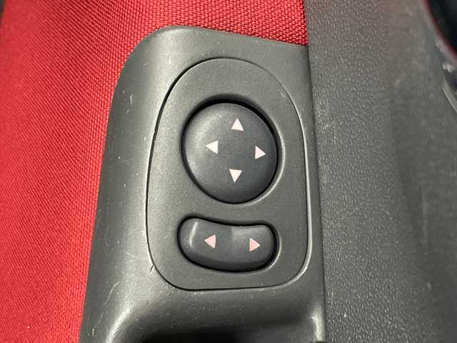 フィアット ５００ 1．2 ポップ 愛知県 2014(平26)年 3.4万km ボサノバホワイト Carrozzeriaポータブルナビ/横滑り防止機能/電動ミラー/フォグランプ/純正フロアマット/パワーステアリング