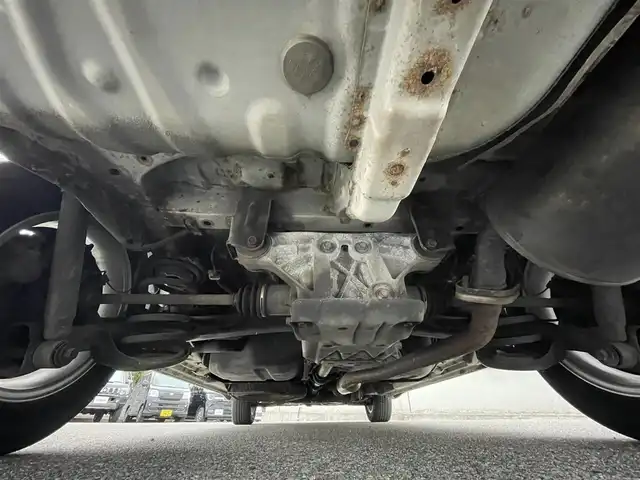 トヨタ ノア X 山形県 2009(平21)年 11.8万km ホワイトパールクリスタルシャイン 4WD/純正HDDナビ/・TV/AM/FM/CD/DVD/ハロゲンヘッドライト/フロントフォグランプ/電動格納ミラー/両側スライドドア/リモコンキー/純正フロアマット/純正ドアバイザー/ETC/冬タイヤ積み込み/保証書/取扱説明書