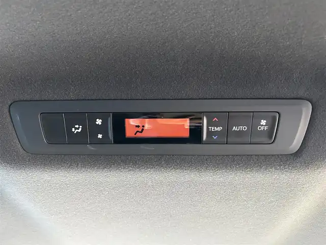 トヨタ ノア Si ダブルバイビーⅡ 東京都 2020(令2)年 3.3万km ブラック 純正10インチナビ（NSZN-Z68T）/DVD/Bluetoothオーディオ/フルセグTV/バックカメラ/両側パワースライドドア/前方ドライブレコーダー/コーナーセンサー（前後）/LEDヘッドランプ/LEDフロントフォグランプ/後席サンシェード/7人乗り/キャプテンシート/スマートキー／プッシュスタート/クルーズコントロール/オートライト/オートマチックハイビーム/スペアキー/取扱説明書