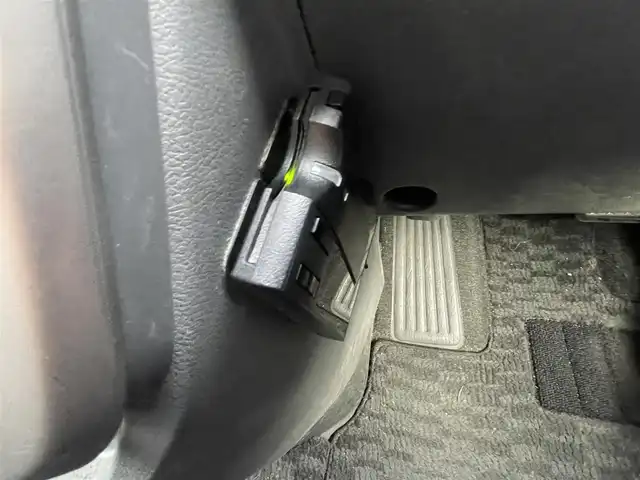 トヨタ ノア S 長崎県 2008(平20)年 14.5万km パール 純正HDDナビ/バックカメラ/左側パワースライドドア/ETC/スペアキー