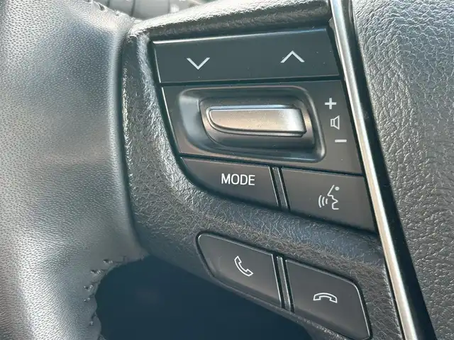 トヨタ アルファード S 和歌山県 2021(令3)年 4.4万km ホワイトパールクリスタルシャイン 純正ナビ/バックモニター/フルセグTV/DVD/純正フリップダウンモニター/両側パワースライドドア/衝突軽減ブレーキ/レーダークルーズコントロール/クリアランスソナー/純正フロアマット/純正アルミホイール/革巻きステアリング/LEDヘッドライト/フォグランプ/オートライト/オートマチックハイビーム