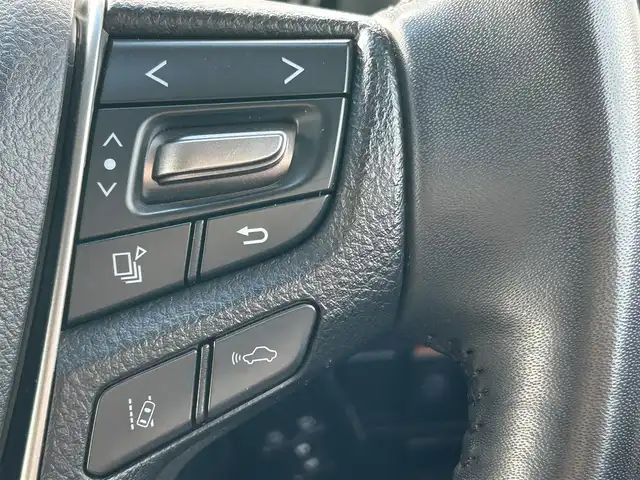 トヨタ アルファード S 和歌山県 2021(令3)年 4.4万km ホワイトパールクリスタルシャイン 純正ナビ/バックモニター/フルセグTV/DVD/純正フリップダウンモニター/両側パワースライドドア/衝突軽減ブレーキ/レーダークルーズコントロール/クリアランスソナー/純正フロアマット/純正アルミホイール/革巻きステアリング/LEDヘッドライト/フォグランプ/オートライト/オートマチックハイビーム