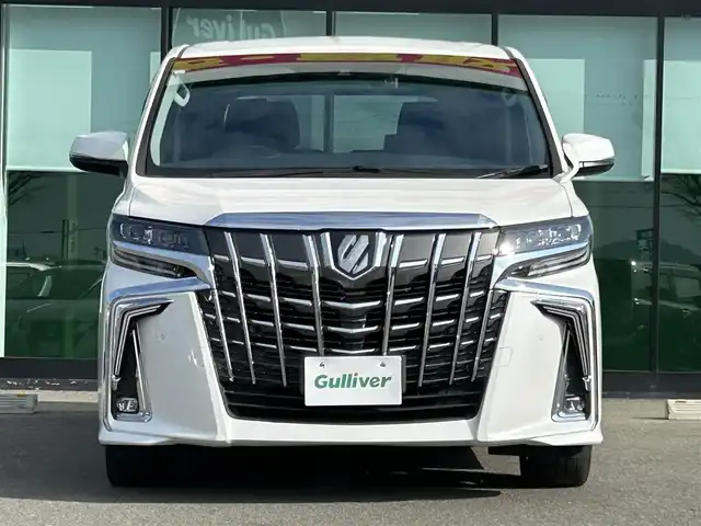 トヨタ アルファード S 和歌山県 2021(令3)年 4.4万km ホワイトパールクリスタルシャイン 純正ナビ/バックモニター/フルセグTV/DVD/純正フリップダウンモニター/両側パワースライドドア/衝突軽減ブレーキ/レーダークルーズコントロール/クリアランスソナー/純正フロアマット/純正アルミホイール/革巻きステアリング/LEDヘッドライト/フォグランプ/オートライト/オートマチックハイビーム