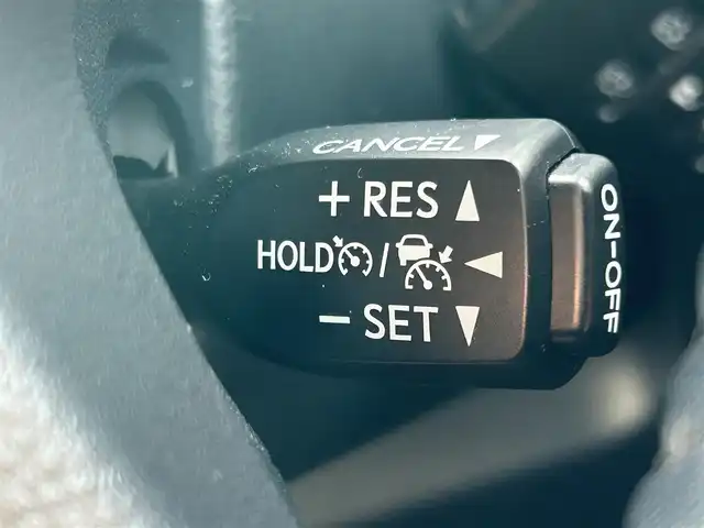 トヨタ アルファード S 和歌山県 2021(令3)年 4.4万km ホワイトパールクリスタルシャイン 純正ナビ/バックモニター/フルセグTV/DVD/純正フリップダウンモニター/両側パワースライドドア/衝突軽減ブレーキ/レーダークルーズコントロール/クリアランスソナー/純正フロアマット/純正アルミホイール/革巻きステアリング/LEDヘッドライト/フォグランプ/オートライト/オートマチックハイビーム