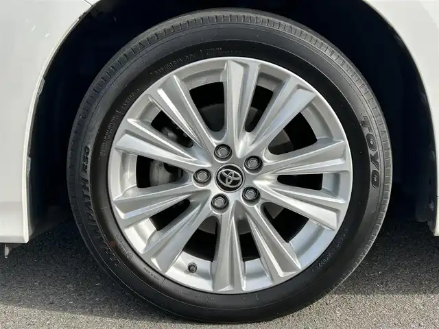 トヨタ アルファード S 和歌山県 2021(令3)年 4.4万km ホワイトパールクリスタルシャイン 純正ナビ/バックモニター/フルセグTV/DVD/純正フリップダウンモニター/両側パワースライドドア/衝突軽減ブレーキ/レーダークルーズコントロール/クリアランスソナー/純正フロアマット/純正アルミホイール/革巻きステアリング/LEDヘッドライト/フォグランプ/オートライト/オートマチックハイビーム