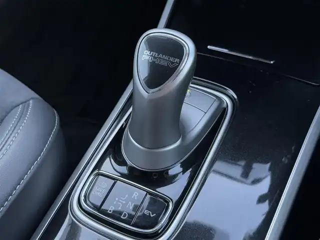 三菱 アウトランダー ＰＨＥＶ