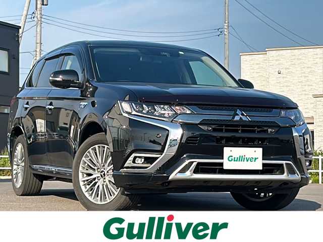 三菱 アウトランダー ＰＨＥＶ G プラスパッケージ 道南・函館 2021(令3)年 5.2万km アメジストブラック ・サンルーフ/・ハーフレザーシート/・ブラインドスポットモニター/・衝突軽減ブレーキ/・横滑り防止装置/・アイドリングストップ/・車線逸脱警報/・レーダークルーズコントロール/・純正SDナビ/・全方位カメラ/・フルセグTV/・ステアリングヒーター/・前席シートヒーター /・前席パワーシート/・パワーバックドア/・LEDヘッドライト/・オートハイビーム/・オートライト