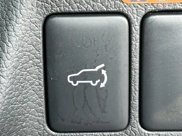 三菱 アウトランダー ＰＨＥＶ G プラスパッケージ 道南・函館 2021(令3)年 5.2万km アメジストブラック ・サンルーフ/・ハーフレザーシート/・ブラインドスポットモニター/・衝突軽減ブレーキ/・横滑り防止装置/・アイドリングストップ/・車線逸脱警報/・レーダークルーズコントロール/・純正SDナビ/・全方位カメラ/・フルセグTV/・ステアリングヒーター/・前席シートヒーター /・前席パワーシート/・パワーバックドア/・LEDヘッドライト/・オートハイビーム/・オートライト