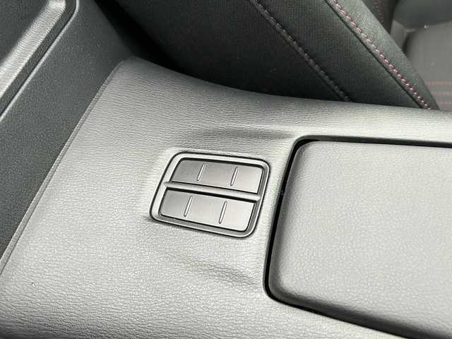 マツダ ロードスター NR－A 福島県 2018(平30)年 3.5万km スノーフレイクホワイトパールマイカ 純正オーディオ/（ＵＳＢ＆ＡＵＸ）/衝突軽減ブレーキ/レーンキープアシスト/ＢＳＭ/ＥＴＣ/純正１６inアルミホイール/オートライト/ＬＥＤライト/電動ミラー/スマートキー/プッシュスタート/Ｗエアバッグ/横滑り防止装置/ＡＢＳ/ドアバイザー/純正フロアマット