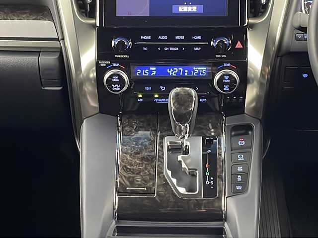 トヨタ ヴェルファイア ハイブリット ゴールデンアイズⅢ 新潟県 2022(令4)年 3.9万km ブラック ４WD/トヨタセーフティセンス/ワンオーナー/純正フリップダウンモニター/ツインサンルーフ/純正メモリナビ/　　CD/DVD/AM/FM/フルセグ/BT/ミラーキャスト/　　applecarplay/androidauto/バックモニター/両側パワースライドドア/パワーバックドア/レーダークルーズコントロール/LEDオートライト/オートマチックハイビーム」/ハーフレザーシート/オットマン/17インチ純正アルミホイール付/リアオートエアコン/AC100V/電動パーキングブレーキ/オートブレーキホールド/純正フロアマット/純正ドアバイザー/純正DVDデッキ/スペアキー/スマートキー/ETC