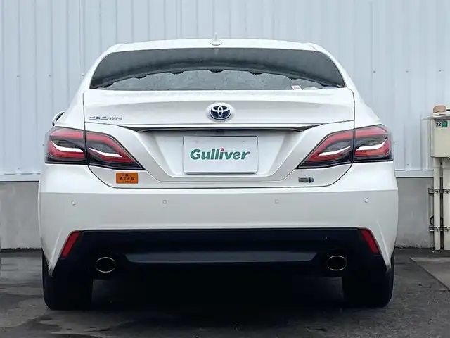 トヨタ クラウン ハイブリッド S Cパッケージ 愛媛県 2019(令1)年 3.9万km ホワイトパールクリスタルシャイン 純正ナビ（Bluetooth/フルセグテレビ/SD）/DVD/Blu-ray再生機能/全周囲カメラ/ビルトインETC/純正17インチアルミホイール/純正フロアマット/純正ドアバイザー/アダプティブクルーズコントロール/パドルシフト/ステアリングヒーター/シートヒーター/ABS/横滑り防止装置/前後コーナーセンサー/レーンキープアシスト/盗難防止装置/ブラインドスポットモニター/LEDヘッドライト/フォグランプ