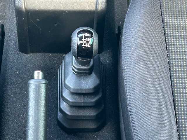 スズキ ジムニー XC 茨城県 2021(令3)年 4.9万km ジャングルグリーン ディスプレイオーディオ/Bluetooth接続/バックカメラ/ETC/クルーズコントロール/純正アルミホイール/前席シートヒーター/背面タイヤ/レーンキープアシスト/オートライト/ダウンヒルアシストコントロール/LEDヘッドライト/スマートキー