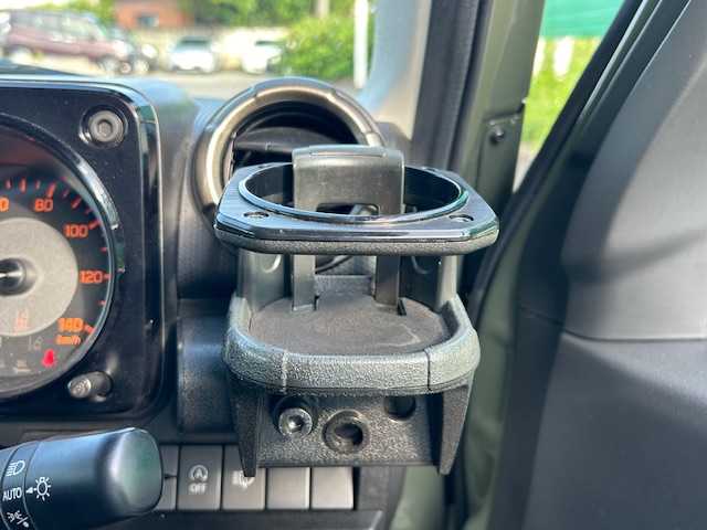 スズキ ジムニー XC 茨城県 2021(令3)年 4.9万km ジャングルグリーン ディスプレイオーディオ/Bluetooth接続/バックカメラ/ETC/クルーズコントロール/純正アルミホイール/前席シートヒーター/背面タイヤ/レーンキープアシスト/オートライト/ダウンヒルアシストコントロール/LEDヘッドライト/スマートキー