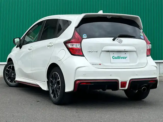 日産 ノート ニスモ 宮城県 2020(令2)年 3万km パール インテリジェントアラウンドビューモニター/＋インテリジェントルームミラー＋ドアミラーヒーター/LEDヘッドランプ/＝＝＝/インテリジェントエマージェンシーブレーキ/車線逸脱警報/踏み間違い防止アシスト/コーナーセンサー/ハイビームアシスト/純正ナビ（MP319D-W）/・CD/DVD/・Bluetooth/・フルセグTV/ETC/ドライブレコーダー/革巻きステアリング/ステアリングスイッチ/フォグランプ/オートライト/スマートキー＆プッシュスタート/電動格納ミラー/純正16インチAW/純正フロアマット/Wエアバッグ