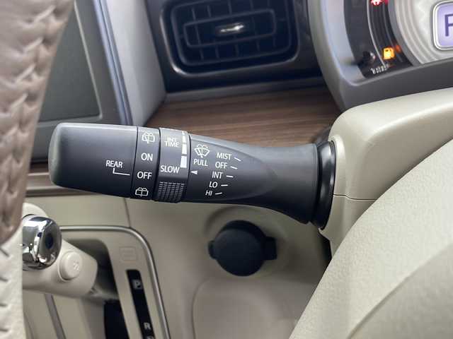 スズキ ラパン ＬＣ X 千葉県 2024(令6)年 0.3万km フォーンベージュメタリック/アーバンブラウン 2トーン セーフティサポート（予防安全技術）/・デュアルカメラブレーキサポート/・誤発進抑制機能（後方含む）/・後退時ブレーキサポート/・車線逸脱警報機能/・先行車発進お知らせ機能/・ハイビームアシスト/・リヤパーキングセンサー/・ふらつき警報機能/・標識認識機能/ハーフレザーシート/LEDヘッドライト/スマートキー