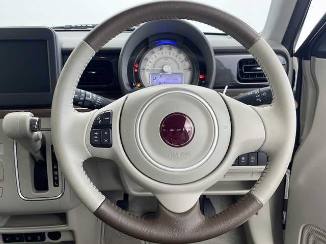 スズキ ラパン ＬＣ X 千葉県 2024(令6)年 0.3万km フォーンベージュメタリック/アーバンブラウン 2トーン セーフティサポート（予防安全技術）/・デュアルカメラブレーキサポート/・誤発進抑制機能（後方含む）/・後退時ブレーキサポート/・車線逸脱警報機能/・先行車発進お知らせ機能/・ハイビームアシスト/・リヤパーキングセンサー/・ふらつき警報機能/・標識認識機能/ハーフレザーシート/LEDヘッドライト/スマートキー