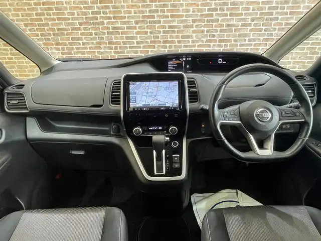 日産 セレナ ハイウェイスターVセレクションⅡ 岩手県 2018(平30)年 6.5万km ブリリアントホワイトパール ワンオーナー/４WD/ハンズフリーパワースライドドア/プロパイロット/インテリジェントルームミラー/アラウンドビューモニター/エマージェンシーブレーキ/前後ソナー/レーンアシスト/標識表示機能/パーキングアシスト/横滑り防止装置/アイドリングストップ/社外ナビ/フルセグTV/ドライブレコーダー/ETC/LEDヘッドライト/純正15インチアルミホイール