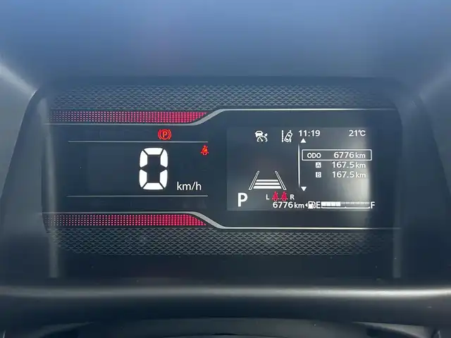 スズキ スペーシア カスタム HYBRID XS ターボ 福島県 2024(令6)年 0.7万km ピュアホワイトP スズキセーフティサポート/デュアルセンサーブレーキサポートII/アダプティブクルーズコントロール/車線維持支援機能/車線逸脱抑制機能/車線逸脱警報機能/ふらつき警報機能/標識認識機能/ハイビームアシスト/発進お知らせ機能/ヘッドアップディスプレイ/誤発進抑制機能/後方誤発進抑制機能/純正ナビゲーション/型番：CN-HZ885/【CD/DVD/SD/USB/BT/TV】/バックカメラ/ビルトインETC2.0/両側電動スライドドア/前席シートヒーター/ステアリングヒーター/ステアリングリモコン/パドルシフト/アイドリングストップ/リアサーキュレーター/シートバックテーブル/リアドアロールサンシェード/LEDオートライト/LEDフォグランプ/純正フロアマット/純正ドアバイザー