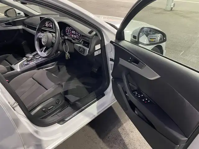 アウディ Ａ４ アバント 35TFSIスポーツ 千葉県 2019(令1)年 4.8万km グレイシアホワイトメタリック メーカーナビ/フルセグTV/Bluetooth/ETC2.0/クルーズコントロール/パドルシフト/ステアリングスイッチ/シートヒーター/スマートキー/純正フロアマット/パークアシスト/純正18インチアルミ/LEDヘッドライト
