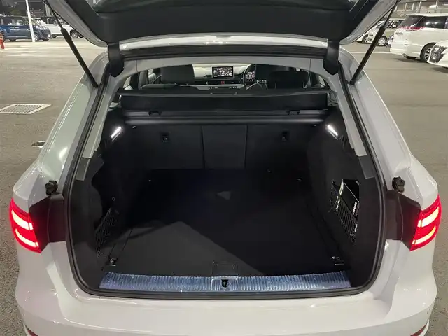 アウディ Ａ４ アバント 35TFSIスポーツ 千葉県 2019(令1)年 4.8万km グレイシアホワイトメタリック メーカーナビ/フルセグTV/Bluetooth/ETC2.0/クルーズコントロール/パドルシフト/ステアリングスイッチ/シートヒーター/スマートキー/純正フロアマット/パークアシスト/純正18インチアルミ/LEDヘッドライト
