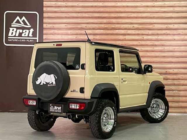 スズキ ジムニー シエラ JC 愛知県 2019(令1)年 4.7万km シフォンアイボリーメタリックブラック2トーンルーフ AIS検査済み/【2510005499】/ストラーダSDナビ/フルセグ/バックカメラ/ステアリングリモコン/クルーズコントロール/前席シートヒーター/ETC/前後ドラレコ/ロッソモデロマフラー（社外）/リフトアップキット（社外）/ウィンカーミラー/プッシュスタート/スマートキー/フロアマット/ドアバイザー/LEDヘッドライト/セーフティサポート/16AW DEANクロスカントリー（社外）/BFグッドリッチA/T KO2（社外）/フロントアンダーガード（社外）/フロントカメラ＋モニターセット（社外）/社外パーツ取付有