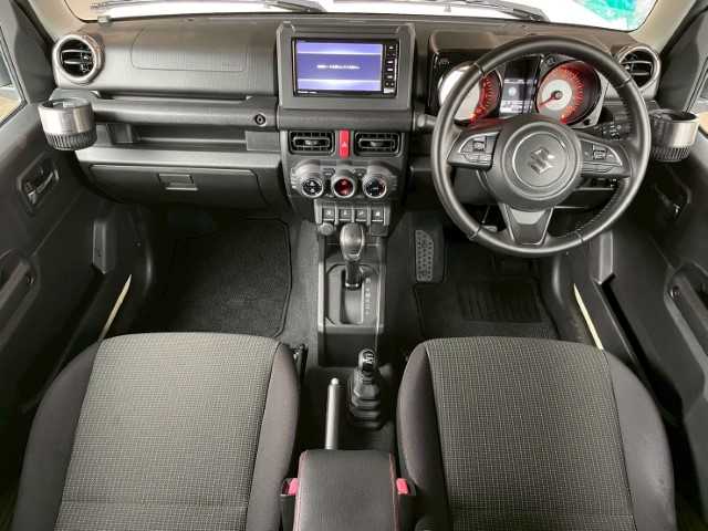 スズキ ジムニー シエラ JC 愛知県 2019(令1)年 4.7万km シフォンアイボリーメタリックブラック2トーンルーフ AIS検査済み/【2510005499】/ストラーダSDナビ/フルセグ/バックカメラ/ステアリングリモコン/クルーズコントロール/前席シートヒーター/ETC/前後ドラレコ/ロッソモデロマフラー（社外）/リフトアップキット（社外）/ウィンカーミラー/プッシュスタート/スマートキー/フロアマット/ドアバイザー/LEDヘッドライト/セーフティサポート/16AW DEANクロスカントリー（社外）/BFグッドリッチA/T KO2（社外）/フロントアンダーガード（社外）/フロントカメラ＋モニターセット（社外）/社外パーツ取付有