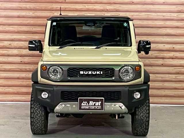 スズキ ジムニー シエラ JC 愛知県 2019(令1)年 4.7万km シフォンアイボリーメタリックブラック2トーンルーフ AIS検査済み/【2510005499】/ストラーダSDナビ/フルセグ/バックカメラ/ステアリングリモコン/クルーズコントロール/前席シートヒーター/ETC/前後ドラレコ/ロッソモデロマフラー（社外）/リフトアップキット（社外）/ウィンカーミラー/プッシュスタート/スマートキー/フロアマット/ドアバイザー/LEDヘッドライト/セーフティサポート/16AW DEANクロスカントリー（社外）/BFグッドリッチA/T KO2（社外）/フロントアンダーガード（社外）/フロントカメラ＋モニターセット（社外）/社外パーツ取付有