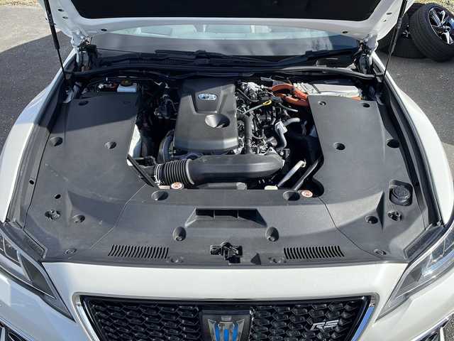 トヨタ クラウン ハイブリッド RS アドバンス Four 岩手県 2018(平30)年 2.6万km ホワイトパールクリスタルシャイン モデリスタフルエアロ(F/S/R)/純正18インチＡＷ付冬タイヤ積込/純正エンジンスターター/カードキー/純正メモリナビ/AM/FM/CD/DVD/Bluetooth/フルセグTV/純正オーディオ/トヨタセーフティセンス/バックカメラ/ETC2.0/レーダークルーズコントロール/衝突被害軽減ブレーキ/レーンキープアシスト/横滑り防止装置/前席パワーシート/オートライト/オートハイビーム/LEDヘッドライト/フォグランプ/スマートキー/プッシュスタート/電動格納ミラー/純正18インチAW/純正フロアマット/純正ドアバイザー/保証書/取扱説明書