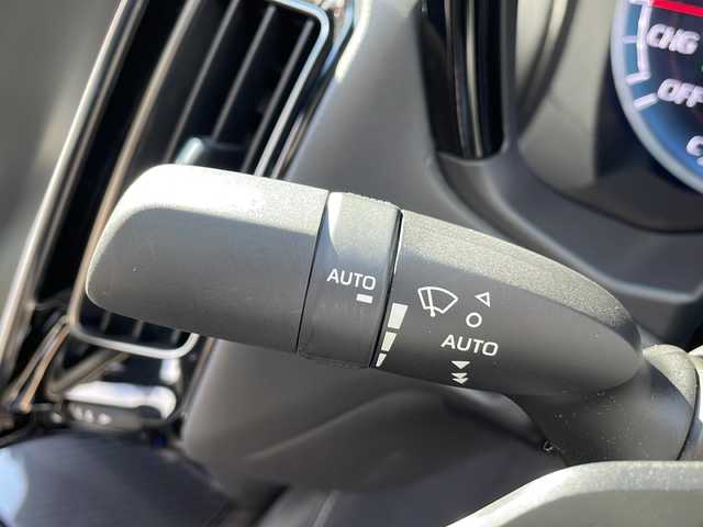 トヨタ クラウン ハイブリッド RS アドバンス Four 岩手県 2018(平30)年 2.6万km ホワイトパールクリスタルシャイン モデリスタフルエアロ(F/S/R)/純正18インチＡＷ付冬タイヤ積込/純正エンジンスターター/カードキー/純正メモリナビ/AM/FM/CD/DVD/Bluetooth/フルセグTV/純正オーディオ/トヨタセーフティセンス/バックカメラ/ETC2.0/レーダークルーズコントロール/衝突被害軽減ブレーキ/レーンキープアシスト/横滑り防止装置/前席パワーシート/オートライト/オートハイビーム/LEDヘッドライト/フォグランプ/スマートキー/プッシュスタート/電動格納ミラー/純正18インチAW/純正フロアマット/純正ドアバイザー/保証書/取扱説明書