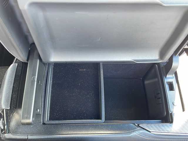 トヨタ クラウン ハイブリッド RS アドバンス Four 岩手県 2018(平30)年 2.6万km ホワイトパールクリスタルシャイン モデリスタフルエアロ(F/S/R)/純正18インチＡＷ付冬タイヤ積込/純正エンジンスターター/カードキー/純正メモリナビ/AM/FM/CD/DVD/Bluetooth/フルセグTV/純正オーディオ/トヨタセーフティセンス/バックカメラ/ETC2.0/レーダークルーズコントロール/衝突被害軽減ブレーキ/レーンキープアシスト/横滑り防止装置/前席パワーシート/オートライト/オートハイビーム/LEDヘッドライト/フォグランプ/スマートキー/プッシュスタート/電動格納ミラー/純正18インチAW/純正フロアマット/純正ドアバイザー/保証書/取扱説明書