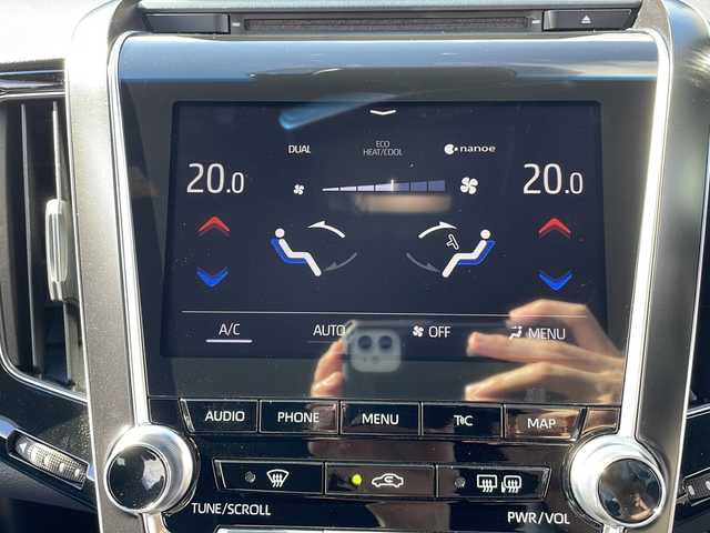 トヨタ クラウン ハイブリッド RS アドバンス Four 岩手県 2018(平30)年 2.6万km ホワイトパールクリスタルシャイン モデリスタフルエアロ(F/S/R)/純正18インチＡＷ付冬タイヤ積込/純正エンジンスターター/カードキー/純正メモリナビ/AM/FM/CD/DVD/Bluetooth/フルセグTV/純正オーディオ/トヨタセーフティセンス/バックカメラ/ETC2.0/レーダークルーズコントロール/衝突被害軽減ブレーキ/レーンキープアシスト/横滑り防止装置/前席パワーシート/オートライト/オートハイビーム/LEDヘッドライト/フォグランプ/スマートキー/プッシュスタート/電動格納ミラー/純正18インチAW/純正フロアマット/純正ドアバイザー/保証書/取扱説明書